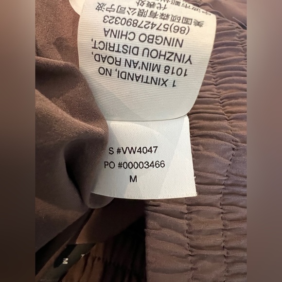 Like New: Vuori Villa Wideleg Pant Chocolate Medium Regular - Picture 9 of 10